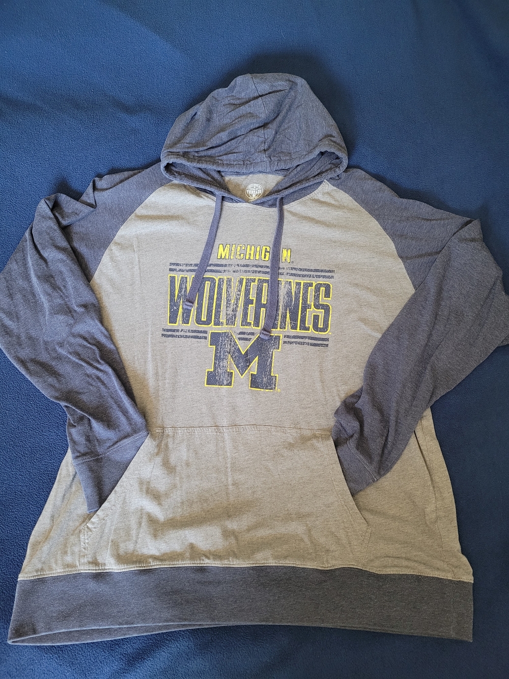 Rivalry Threads Michigan Wolverines Gray and Navy Long Sleeve Tshirt Hoodie